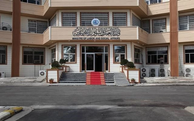 العمل: استمرار تخفيض الأجور الدراسية لأبناء الأسر المستفيدة من الحماية الاجتماعية