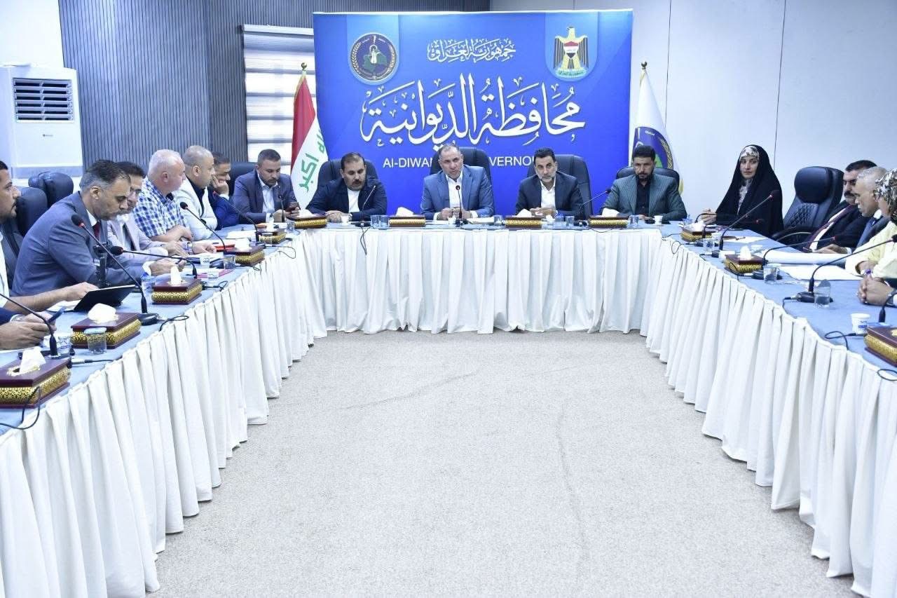 اجتماع حكومي مركزي ومحلي لايجاد حلول لمشاريع الديوانية
