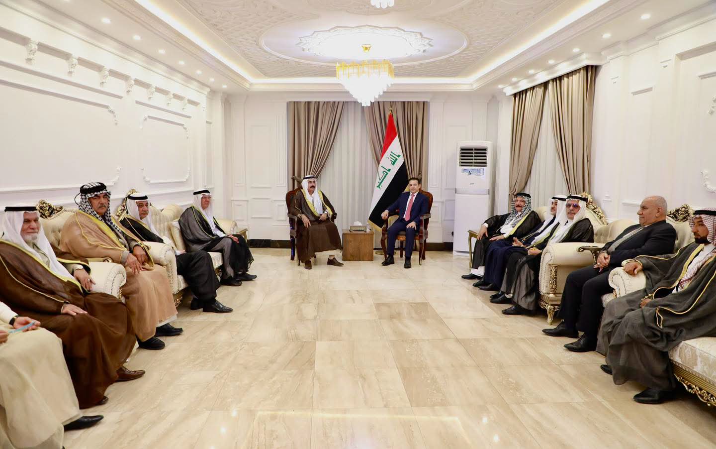 الاعرجي يؤكد أهمية دور عشائر العراق في تعزيز التماسك الاجتماعي ودعم مؤسسات الدولة وترسيخ قيم المواطنة وسيادة القانون