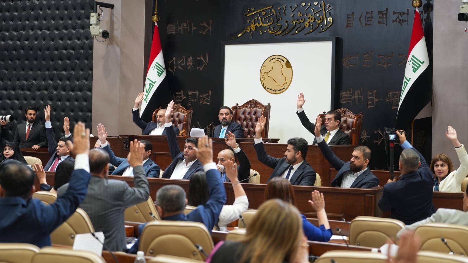 طلب نيابي لاعفاء رئيس هيئة الحج والعمرة من منصبه .. لهذه الأسباب