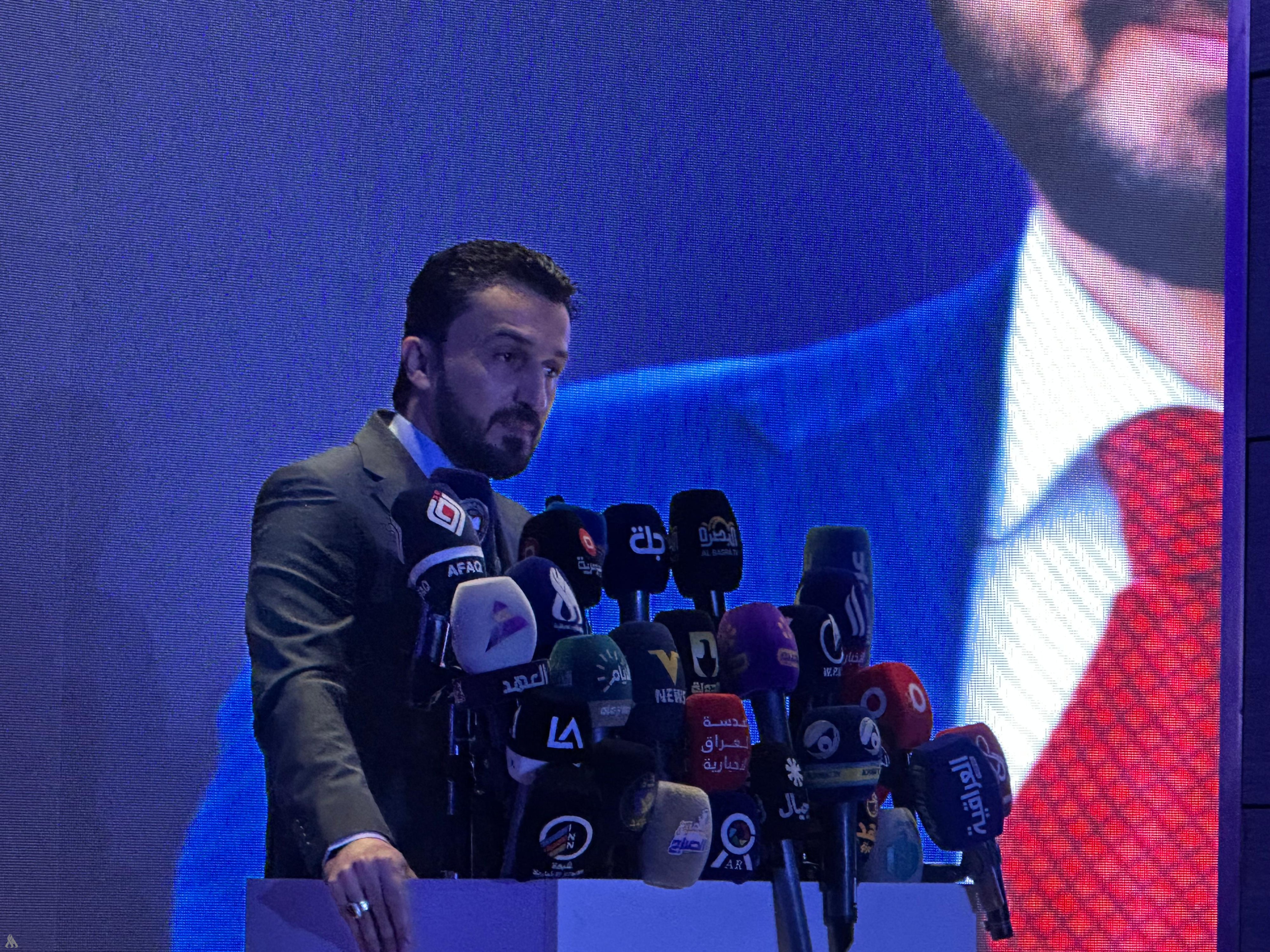 وزير الاتصالات: العراق يمضي نحو تعزيز موقعه كممر للإنترنت ومركز إقليمي للبيانات