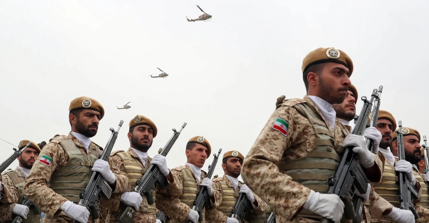“رويترز”: إيران وجهت حلفاءها في العراق والمنطقة بالاستعداد للتصعيد