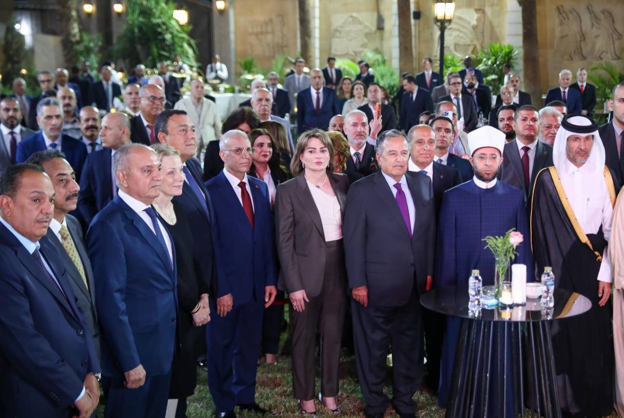 وزير الأوقاف المصري يهنئ العراق بمناسبة يوم السيادة
