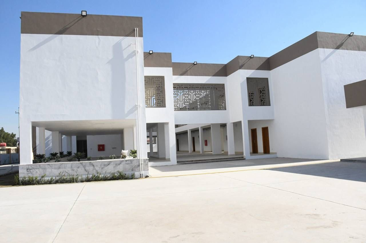 تربية النجف: نحتاج 300 مدرسة جديدة للقضاء على الدوام الثلاثي