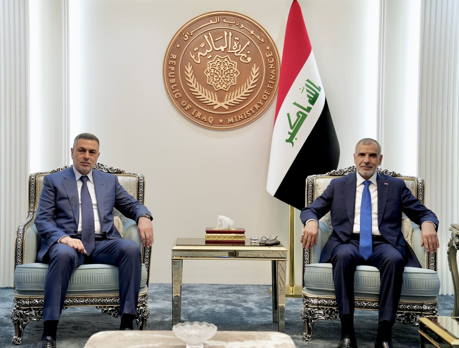 محافظ البصرة يبحث مع وزير المالية حسم مستحقات المحافظة