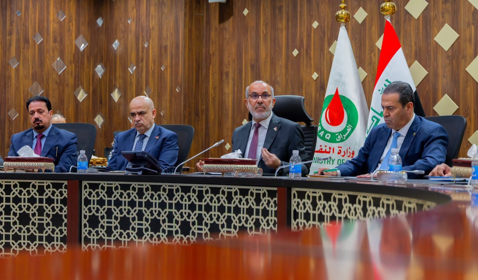 وزير النفط: الأزمة بدأت تتهاوى ونخطو خطوات واثقة لدعم الاقتصاد الوطني