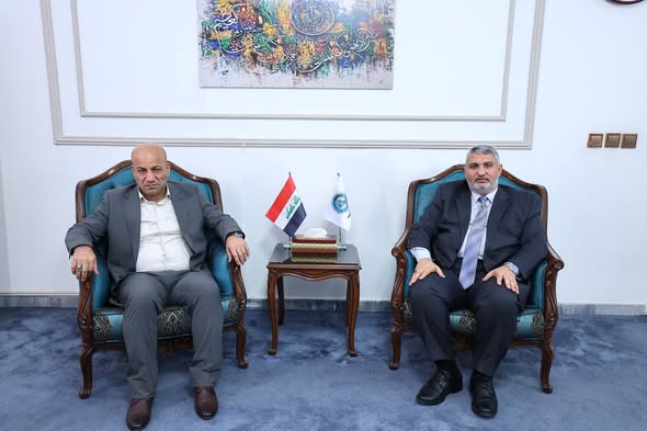 محافظ ديالى يناقش مع رئيس الخدمة الاتحادية آليات التوظيف والخدمة العامة بما يسهم في ضمان حقوق أبناء المحافظة