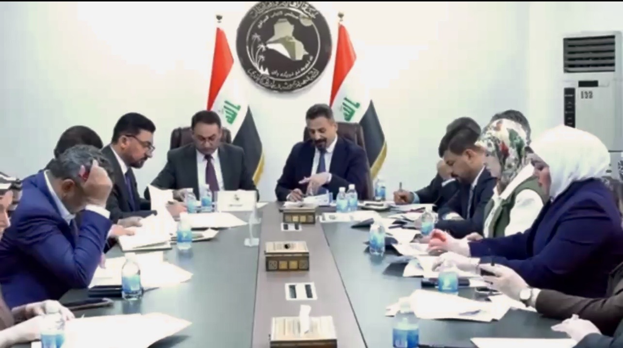 اجتماع نيابي حكومي يبحث خطط وزارة التجارة وملفي التموينية والسلة الغذائية