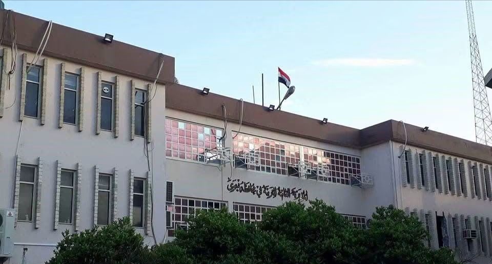 متعاقدو تربية نينوى يطالبون بمراجعة التنقلات بين المدارس بسبب تدني الرواتب وارتفاع أجور النقل