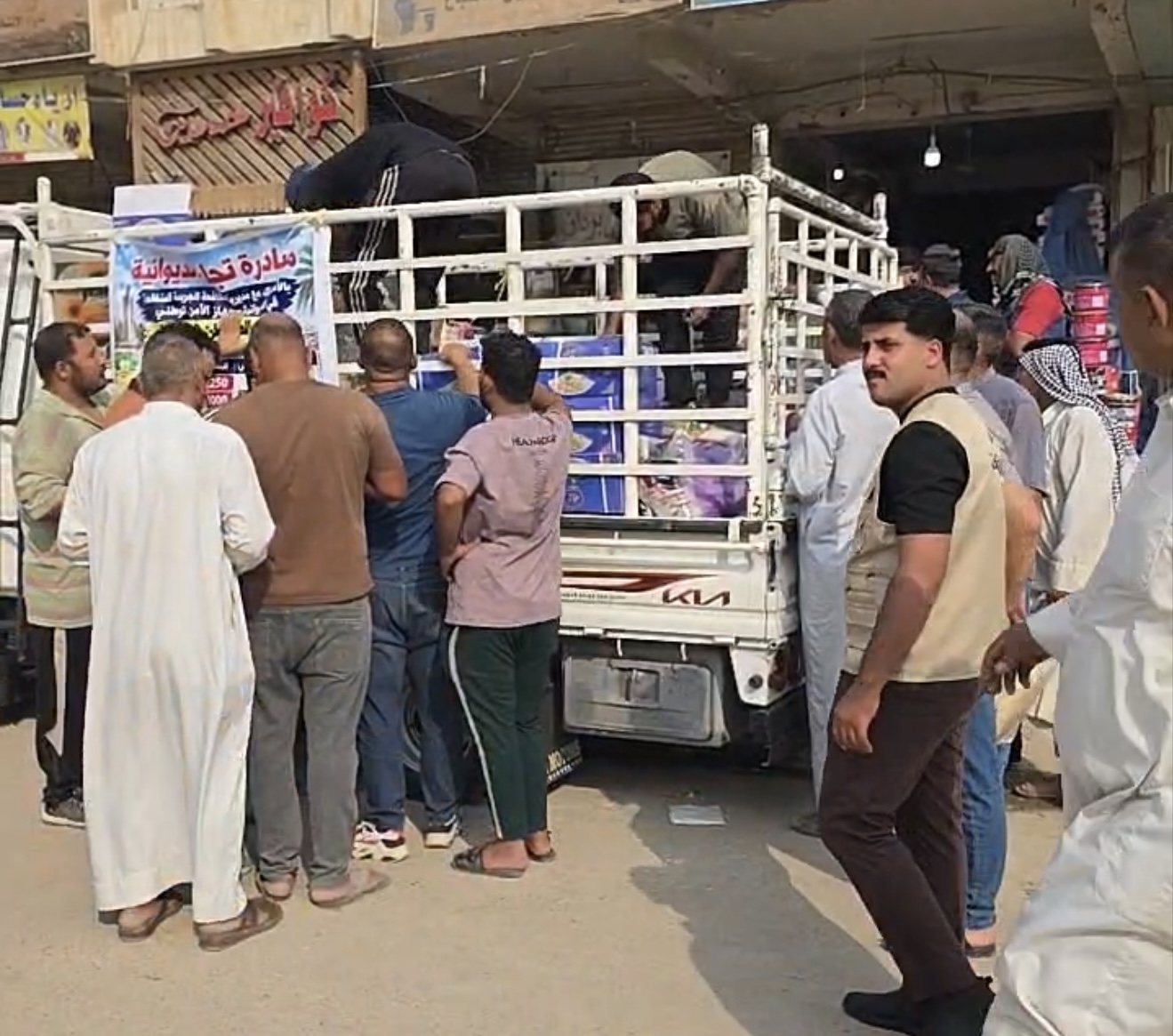 تجار الديوانية يطلقون حملة لبيع المواد الغذائية في الديوانية باسعار مناسبة