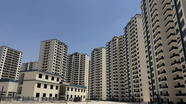 بدون سند قانوني.. أهالي مجمعات سكنية يطالبون بعقود ملزمة لشركات الإدارة لحفظ الحقوق والخدمات