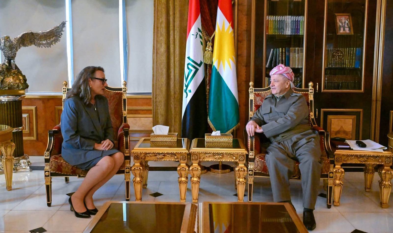 الرئيس بارزاني يستقبل القنصل العام الأمريكي في أربيل