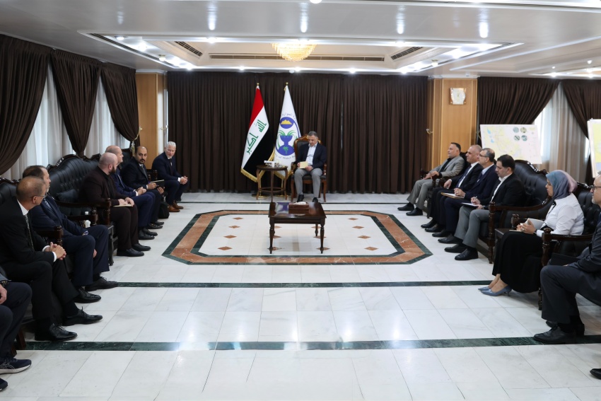 العراق والتشيك يبحثان توظيف التقنيات الحديثة لمواجهة شح المياه