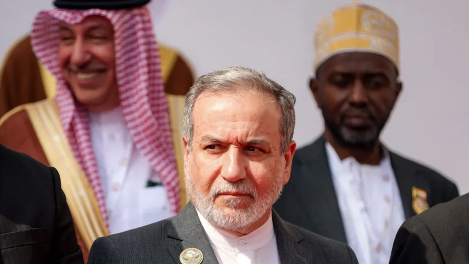 عراقجي: طهران تدعم حلاً سياسياً بين السعودية والحوثيين