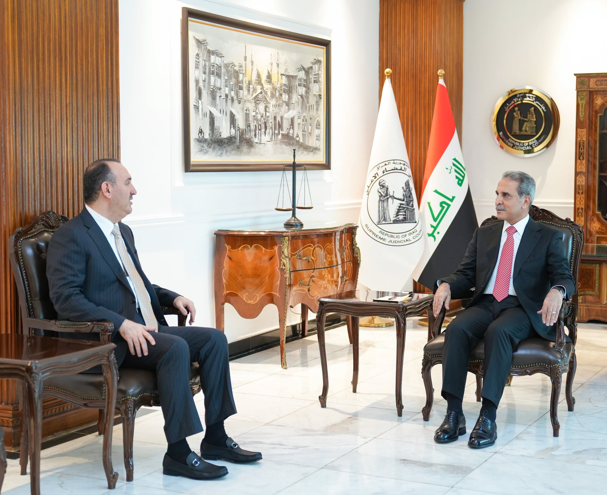 زيدان ووزير الداخلية يناقشان المقترحات والافكار المطروحة لتطوير عمل وزارة الداخلية