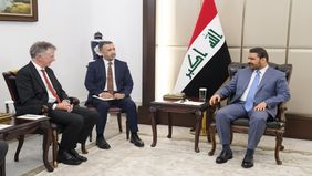 خلال لقائه الزيدي … مستشار الأمن القومي البريطاني يشيد بخطوات مكافحة الفساد وتنفيذ الإصلاحات الاقتصادية
