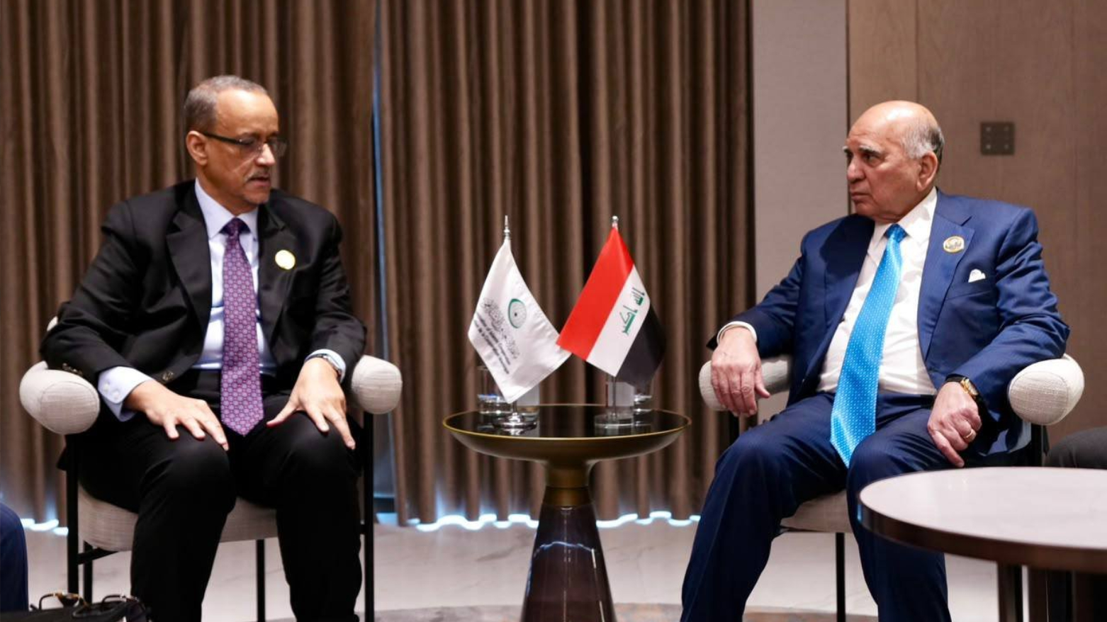 وزير الخارجية الاتحادي وأمين “التعاون الإسلامي” يبحثان تفعيل رئاسة العراق للمجلس