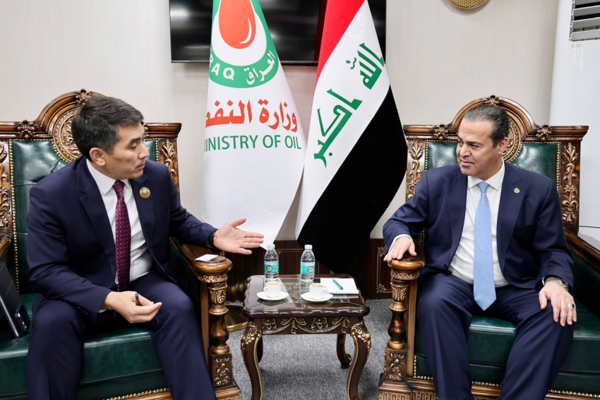 وكيل وزارة النفط يبحث مع نائب وزير خارجية قرغيزستان تعزيز التعاون في النفط والطاقة