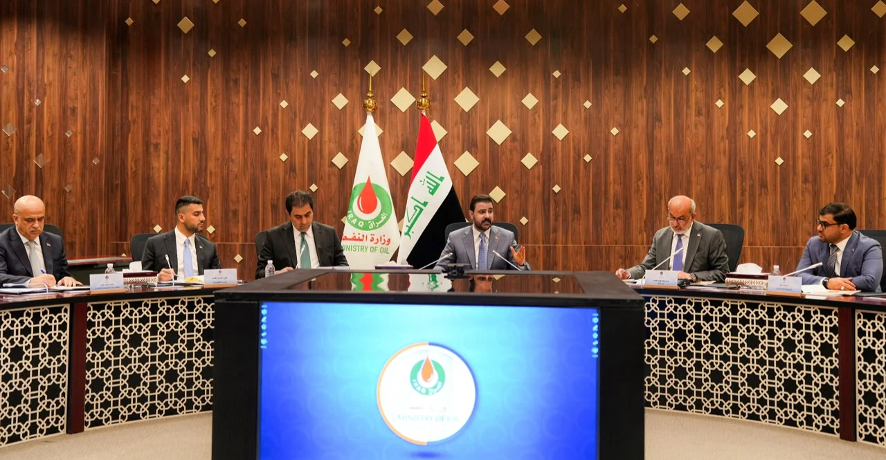 الزيدي يوجه بزيادة الانتاج النفطي ويكلف نائبه بمتابعة الملف