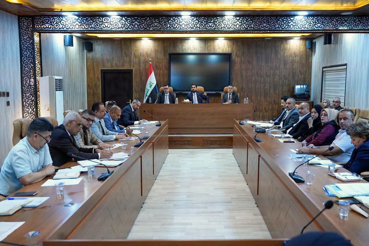 وزير العمل يؤكد ضرورة اعتماد نظام إلكتروني حديث وتبسيط الإجراءات امام الخدمات المقدمة للمواطنين