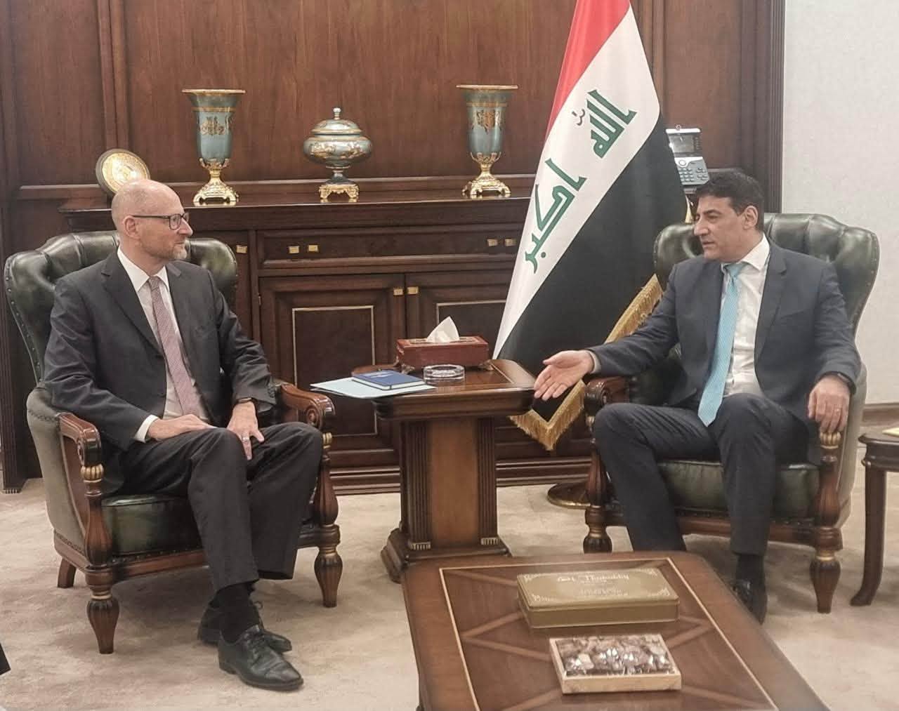 العراق وسويسرا يبحثان تعزيز التعاون والتنسيق الدولي