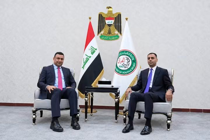 وزير الشباب والرياضة يلتقي رئيس ديوان رئاسة الجمهورية ويبحث معه المبادرات الهادفة لتمكين ودعم الشباب