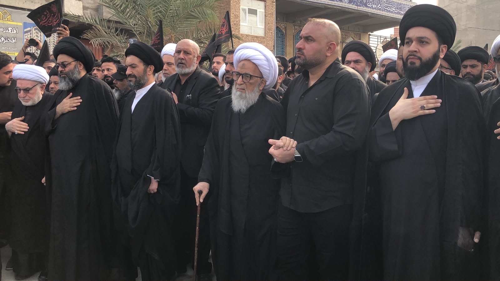 بالصور .. انطلاق المسيرة الفاطمية الكبرى في النجف