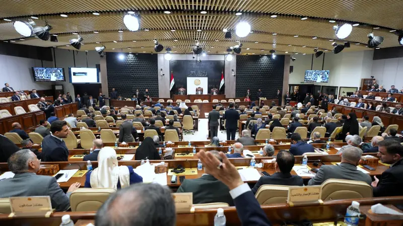 رسميا.. الصيغة النهائية لمقترح قانون اجازة الموظفين