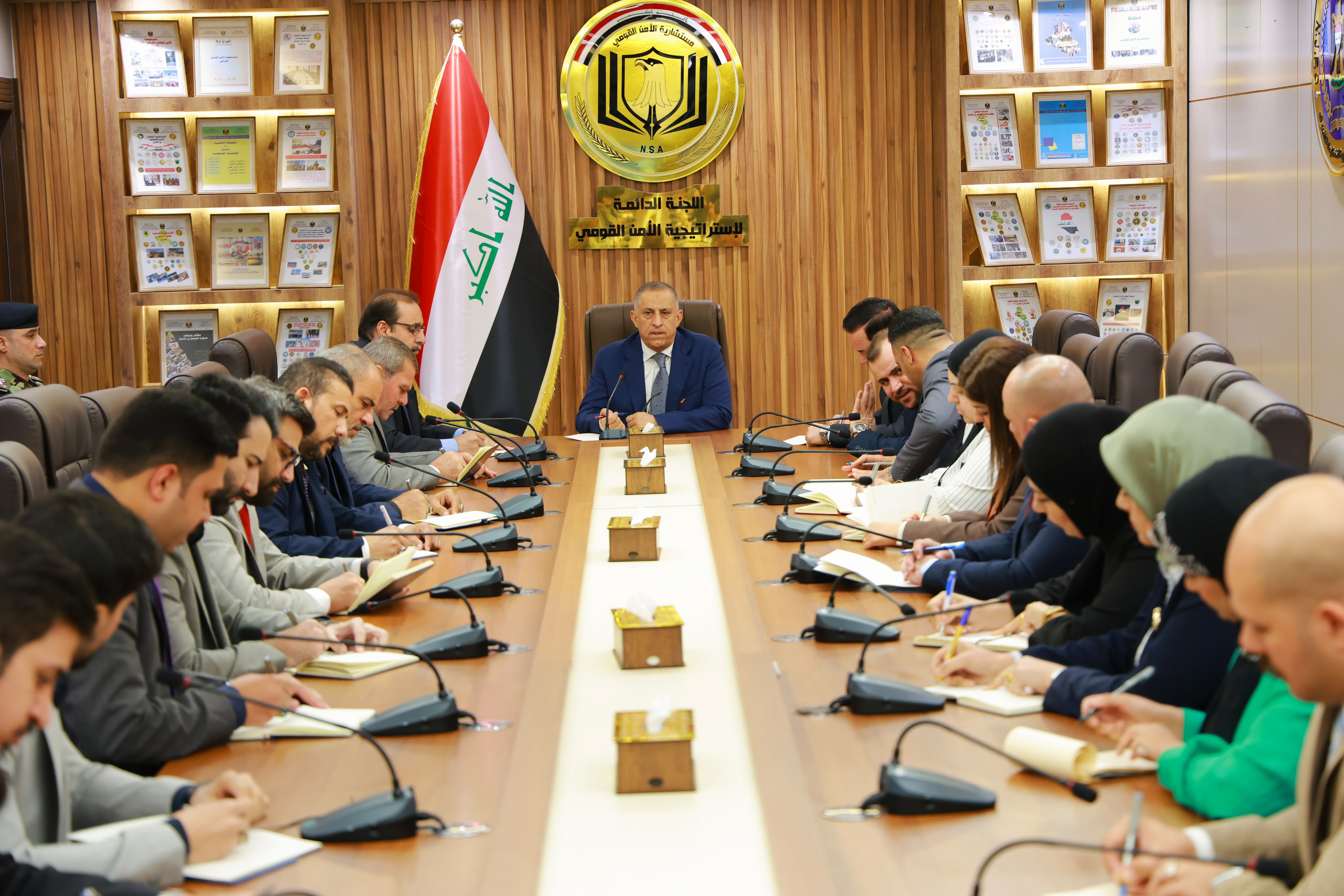 خلال زيارته المركز الوطني للتخطيط المشترك.. العبودي يؤكد اهمية ترسيخ ستراتيجية الامن الوطني