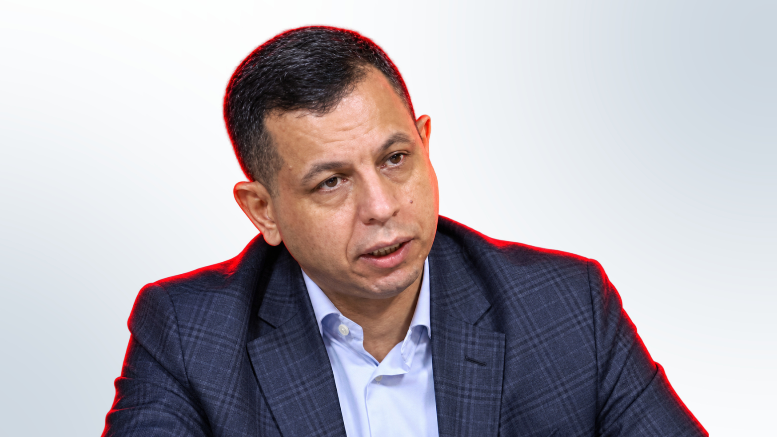 رئيس الوزراء الاتحادي يعفي رئيس جهاز المخابرات الوطني حميد الشطري من منصبه