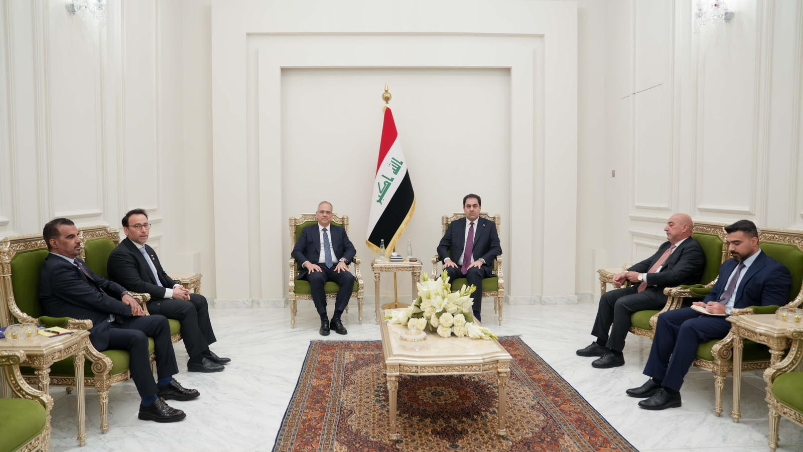 المندلاوي يؤكد اهتمام رئيس الوزراء بتعزيز التعاون مع الشركات العالمية في مجال النفط والطاقة