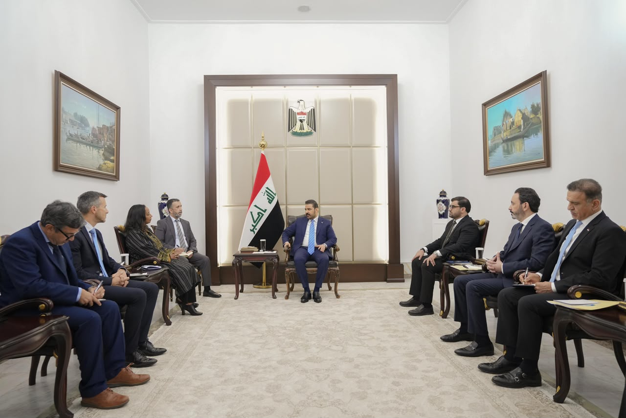 خلال لقائه المديرة التنفيذية لمركز التجارة الدولي (ITC).. رئيس الوزراء :العراق يمتلك فرصاً استثمارية عديدة وتقوم سياسة الحكومة على الانفتاح على الاستثمارات الخارجية