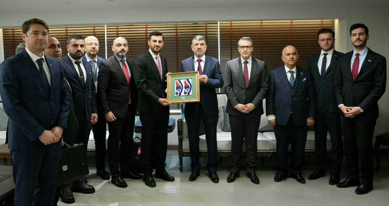 وزير النقل يؤكد خلال استقباله للسفير التركي استعداد العراق لتعزيز مسارات التعاون وتذليل عقبات النقل