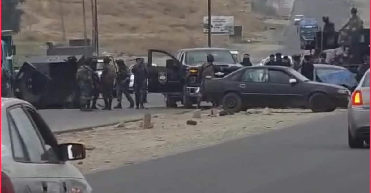 مصرع وإصابة 10 أشخاص بينهم عناصر أمن بحادث سير في نينوى (فيديو)