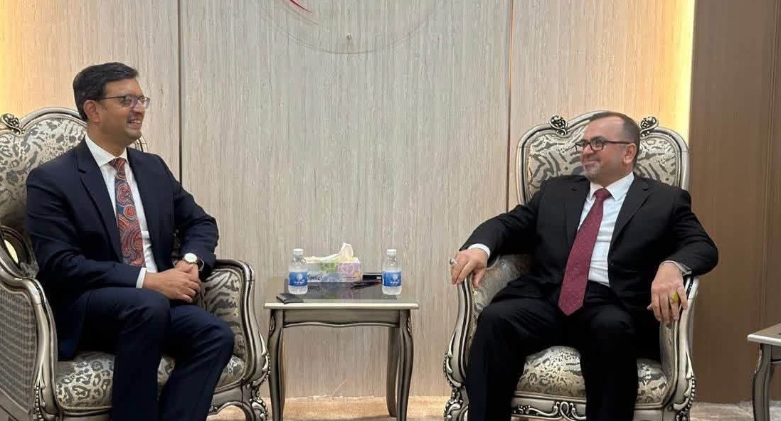 وزير الصحة يبحث مع وفد من البنك الدولي سبل التعاون لدعم القطاع الصحي