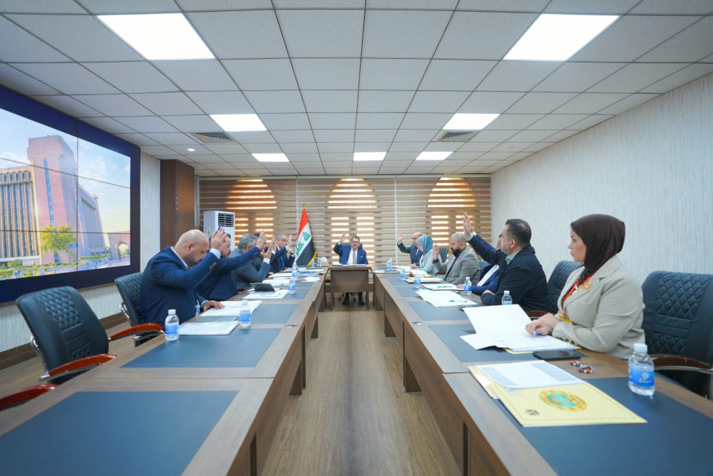 وزير التربية يقر مستحقات لـ1224 حالة انسانية وصحية واجتماعية