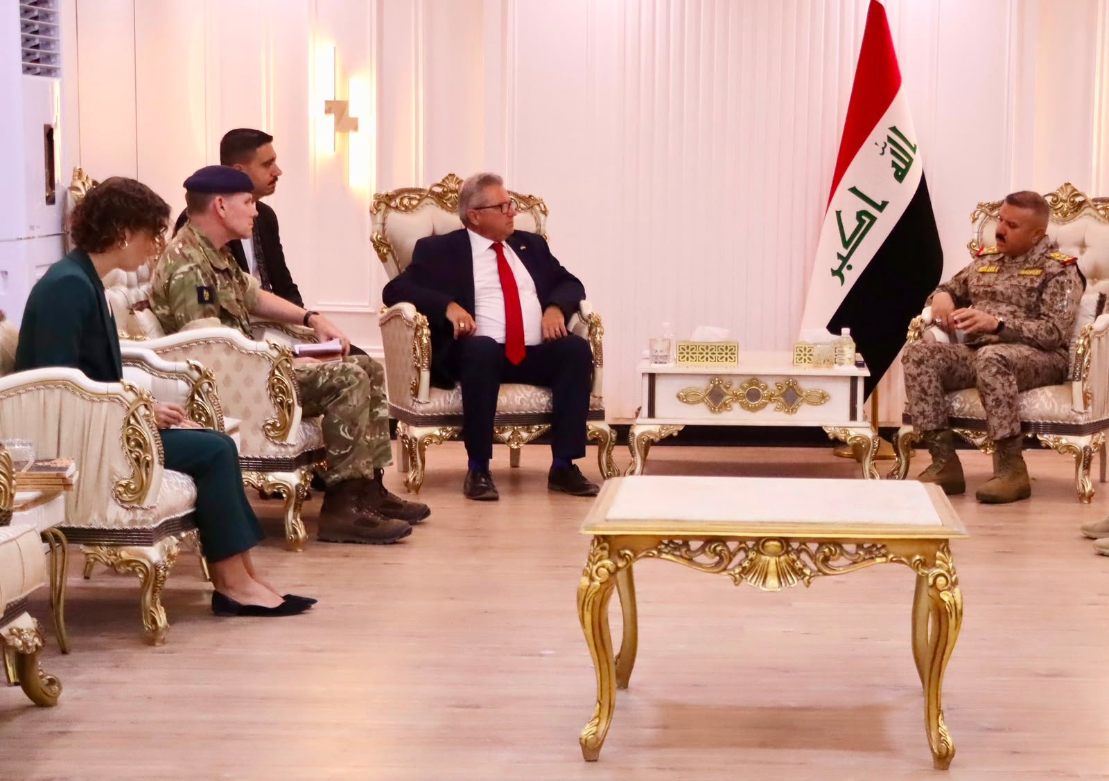الشمري للقائم بالاعمال البريطاني والسفير التركي : الثلاثين من ايلول بداية صفحة جديدة من العلاقات والتعاون