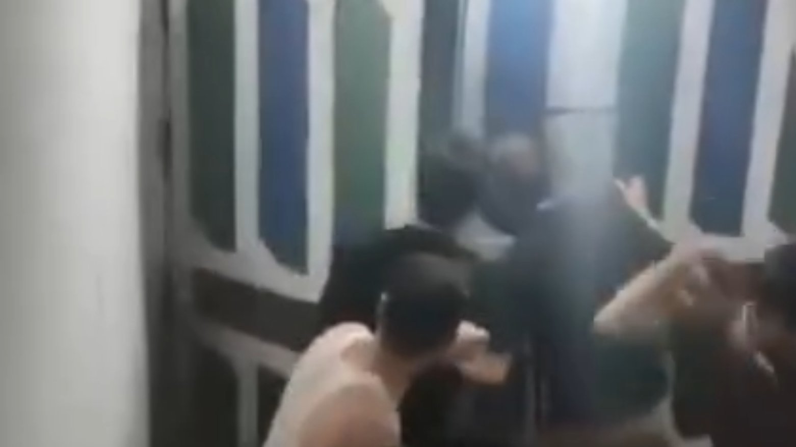 هجمات عنيفة تطال الطلبة العراقيين في سمنان الإيرانية والجامعة تطالبهم بالمغادرة فوراً