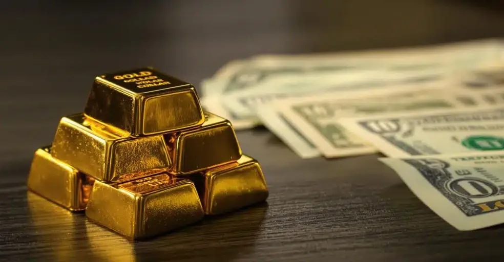مدعوماً بتراجع النفط والدولار.. الذهب يرتفع إلى 4352 دولاراً للأوقية