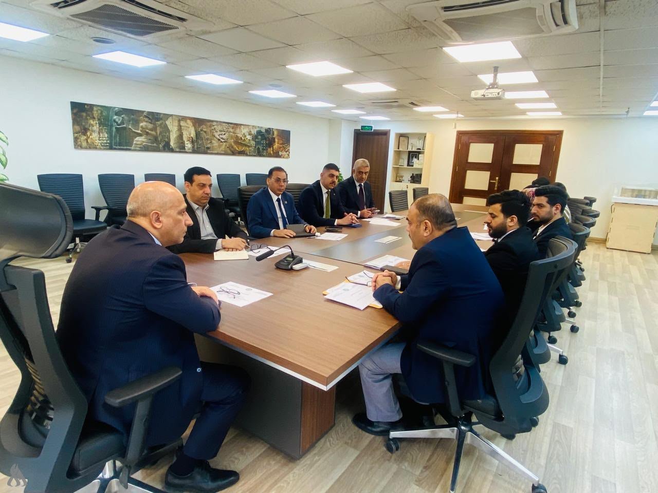 رئيس المصرف العراقي للتجارة يؤكد أهمية الارتقاء بمستوى العمل المصرفي