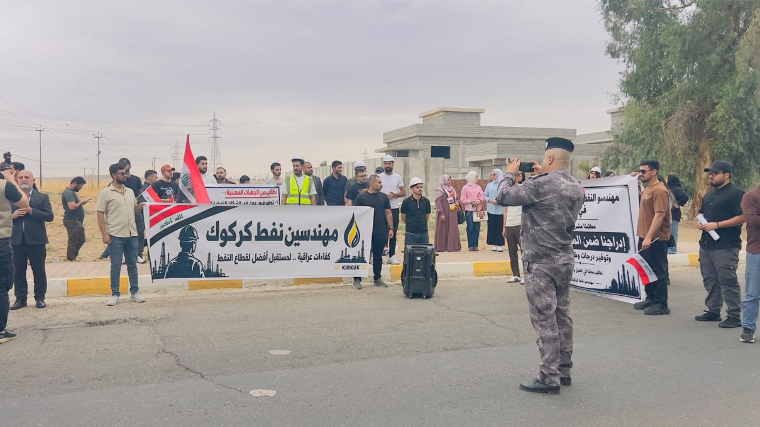 خريجو هندسة النفط في كركوك يطالبون بالتعيين وإدراج درجاتهم الوظيفية في موازنة 2027