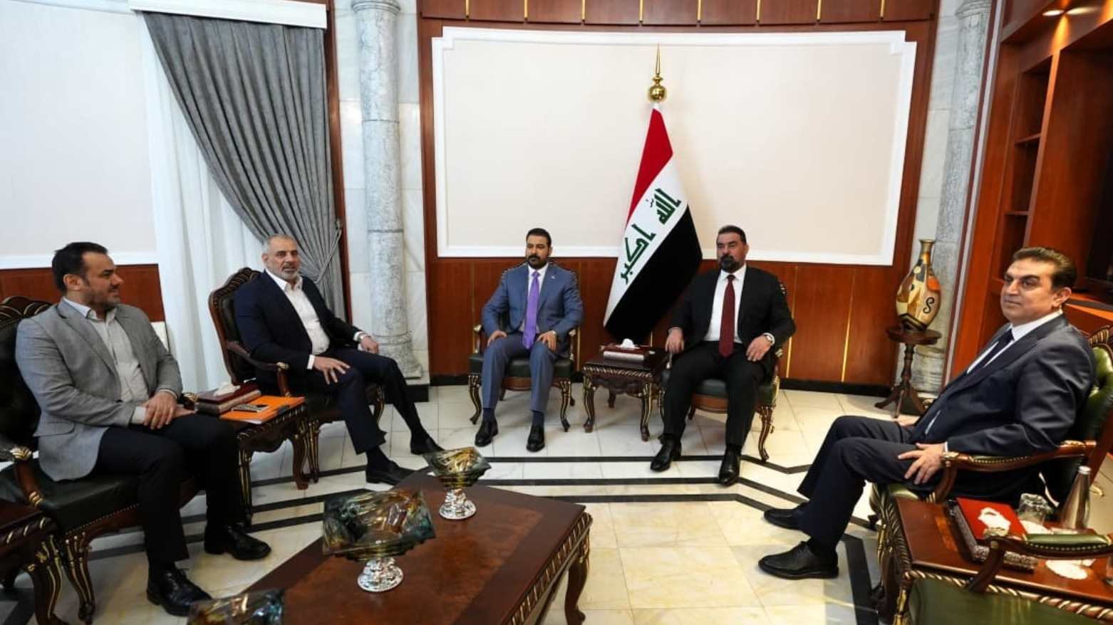 رئيس الوزراء الاتحادي يجتمع برئيس مجلس النواب