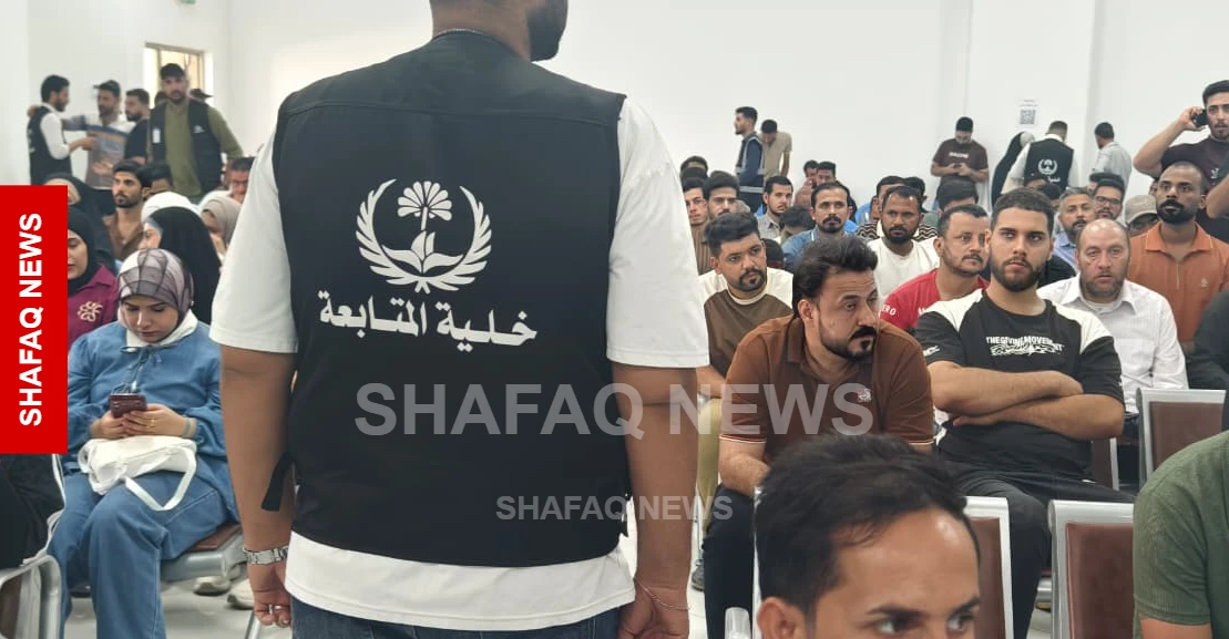 بعد انتظار أكثر من عام.. البصرة توزع رواتب عقود الـ13 ألف درجة وظيفية