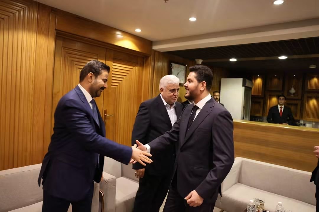 الزيدي يجتمع بالمرشحين ورؤساء الكتل قبيل جلسة استكمال الكابينة الوزارية