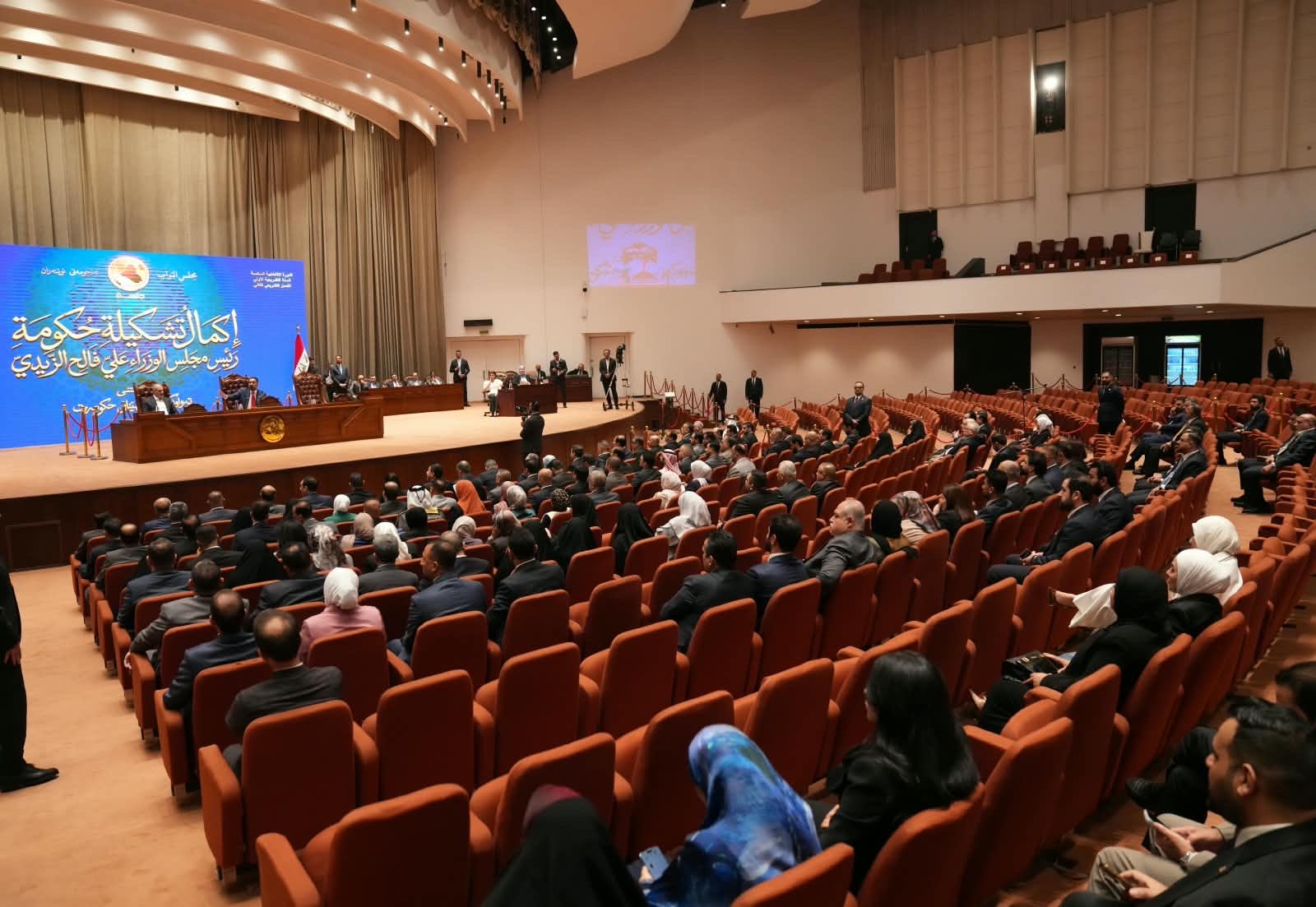 جلسة التصويت على نواب رئيس الوزراء والحقائب الشاغرة والمستحدثة في الكابينة الوزارية .. صور